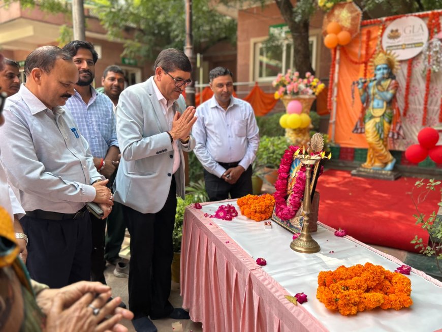 रसखान समाधि पर बिखरे सांझी कला के रंग, ब्रज की परंपरा को नई पीढ़ी से जोड़ने की पहल