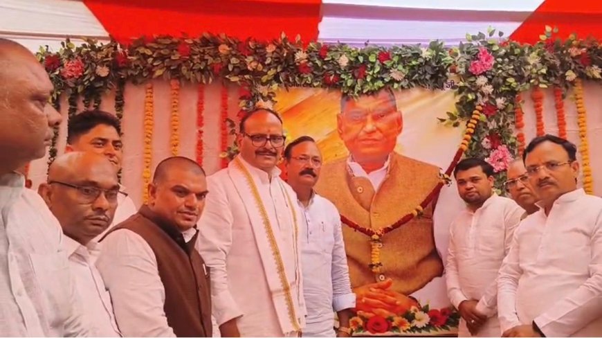 आगरा में डिप्टी सीएम बृजेश पाठक का बड़ा सियासी हमला, विपक्ष को अभी से दिख रही 2027 की हार