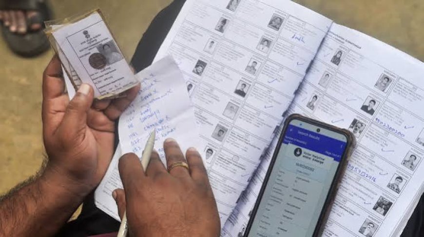 चुनाव आयोग के बचाव में उतरे 124 नौकरशाह, लिखा ओपन लेटर,  बोले- संदेह नहीं,  सबूत चाहिए