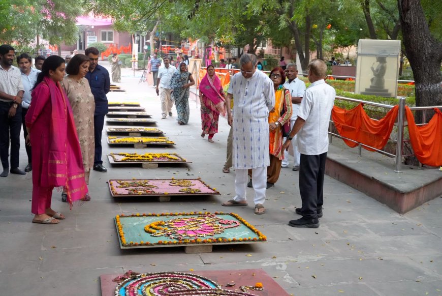 रसखान समाधि परिसर में सांझी महोत्सव का समापन, सूफी गायन और ब्रज कला ने मोहा मन