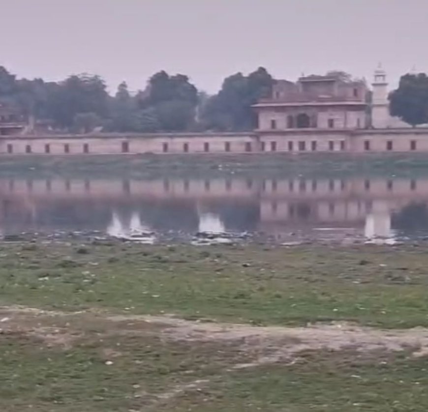 आगरा में यमुना की दुर्दशा पर कब जागेगी सरकार? रिवर कनेक्ट कैंपेन ने मांगा साबरमती मॉडल, प्रदूषण मुक्ति से बैराज निर्माण तक छह सूत्रीय कार्ययोजना