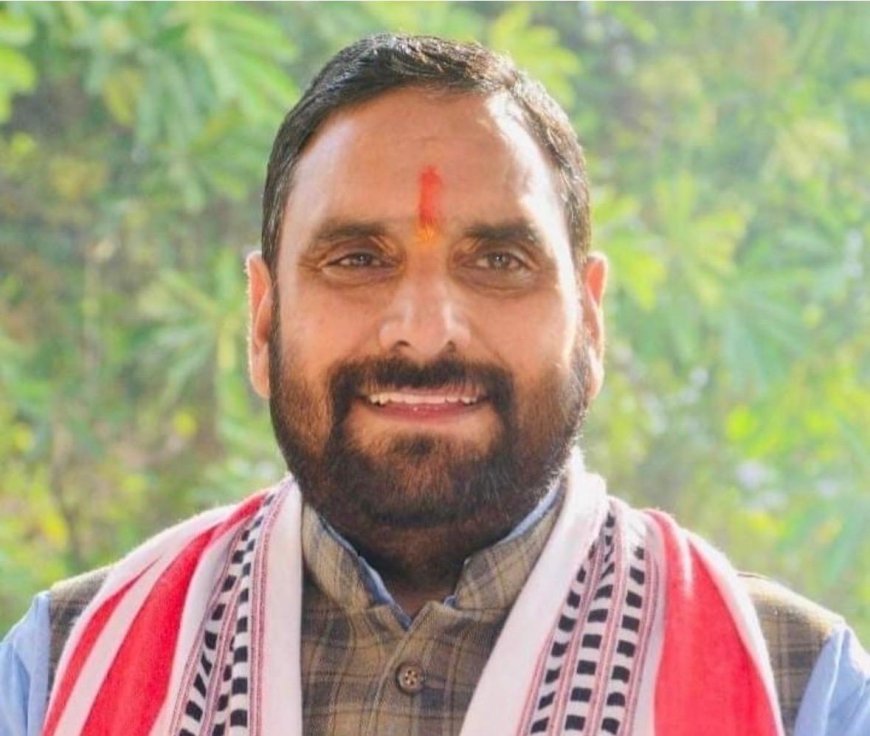 आगरा स्नातक सीट पर पहले राउंड में भाजपा के मानवेंद्र सिंह आगे, सपा के शशांक यादव पीछे
